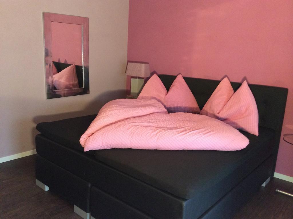 Landcafe Mit Mini Hotel Burgdorf Dış mekan fotoğraf