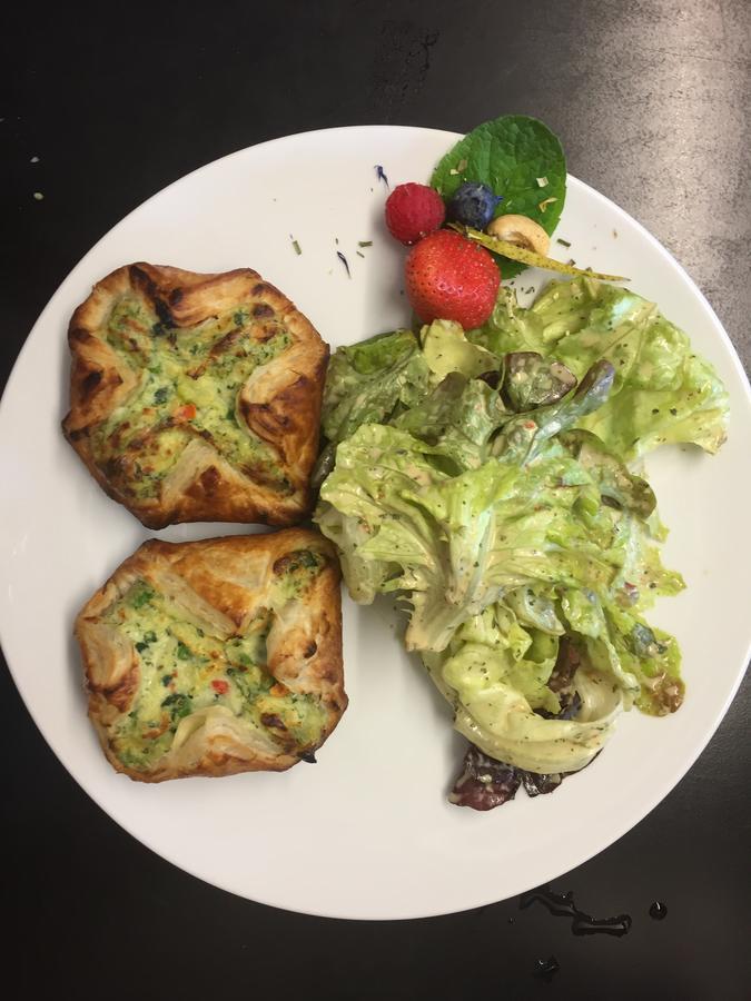 Landcafe Mit Mini Hotel Burgdorf Dış mekan fotoğraf
