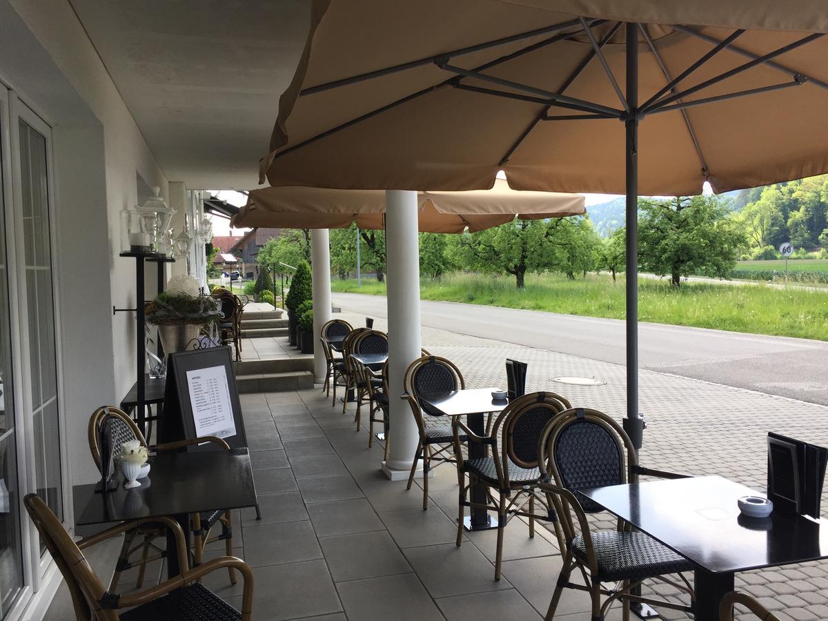 Landcafe Mit Mini Hotel Burgdorf Dış mekan fotoğraf