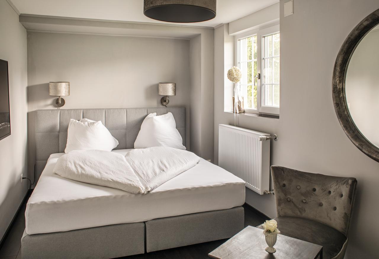 Landcafe Mit Mini Hotel Burgdorf Dış mekan fotoğraf